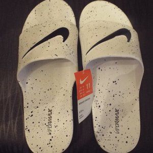 Vapormax Slides